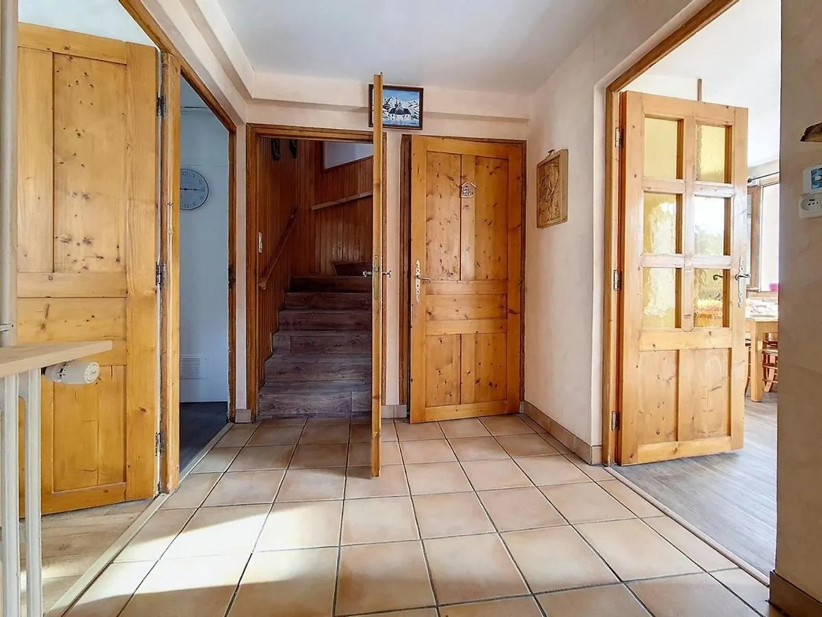 Chalet Familial A St Marcel Avec Terrasse, 6 Pers, 3 Chambres - Fr-1-344-1051 Saint-Marcel  0*, Saint-Marcel (Savoie) France