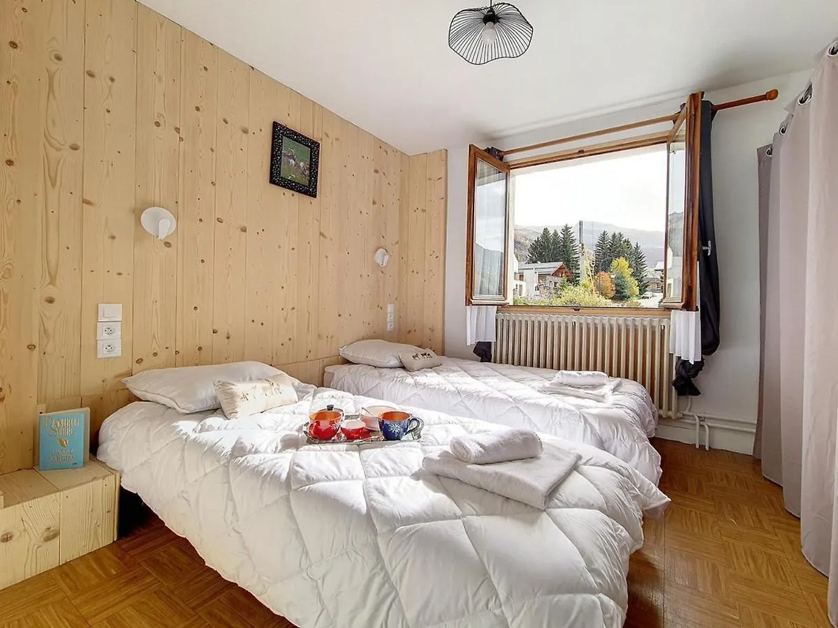 Chalet Familial A St Marcel Avec Terrasse, 6 Pers, 3 Chambres - Fr-1-344-1051 Saint-Marcel  Saint-Marcel (Savoie)
